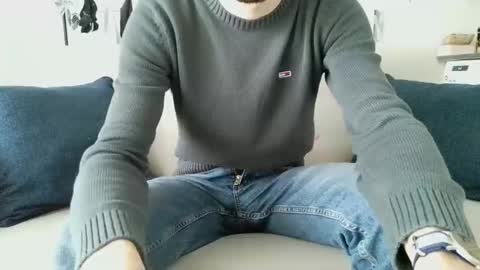 Snapshot of french_666999 chatting on 02-08-25, 02:16 French 666999 online show from 02-08-25, 02:16