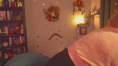 Snapshot of french_devotion chatting on 12-01-24, 08:42 Louise or Lou 3 online show from 12-01-24, 08:42