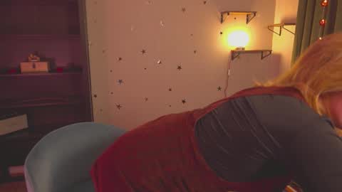 Snapshot of french_devotion chatting on 12-03-24, 02:38 Louise or Lou 3 online show from 12-03-24, 02:38