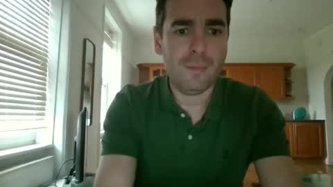 Snapshot of frenchbdmaninlondon chatting on 12-20-24, 01:54 Horny Paul online show from 12-20-24, 01:54