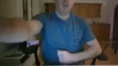 Snapshot of frenchbdmaninlondon chatting on 12-26-24, 08:32 Horny Paul online show from 12-26-24, 08:32