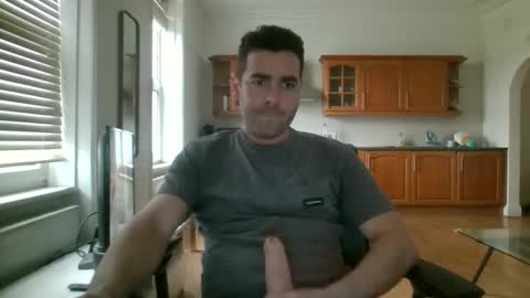 Snapshot of frenchbdmaninlondon chatting on 12-27-24, 01:39 Horny Paul online show from 12-27-24, 01:39