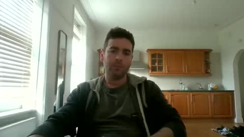 Snapshot of frenchbdmaninlondon chatting on 12-30-24, 11:48 Horny Paul online show from 12-30-24, 11:48