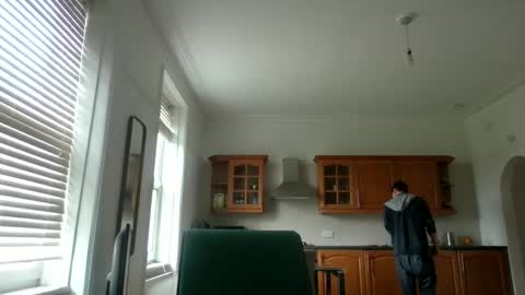Snapshot of frenchbdmaninlondon chatting on 12-31-24, 12:57 Horny Paul online show from 12-31-24, 12:57