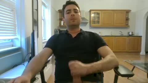 Snapshot of frenchbdmaninlondon chatting on 01-16-25, 03:46 Horny Paul online show from 01-16-25, 03:46