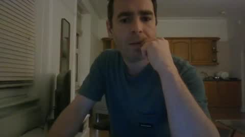 Snapshot of frenchbdmaninlondon chatting on 02-08-25, 07:16 Horny Paul online show from 02-08-25, 07:16
