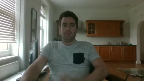 Snapshot of frenchbdmaninlondon chatting on 02-12-25, 03:16 Horny Paul online show from 02-12-25, 03:16