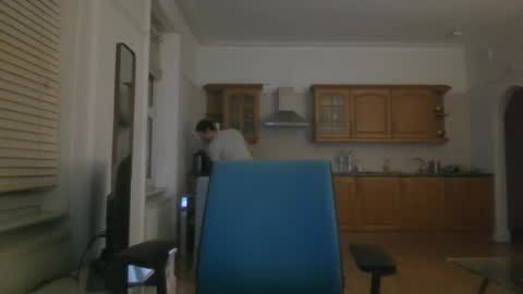Snapshot of frenchbdmaninlondon chatting on 02-13-25, 07:10 Horny Paul online show from 02-13-25, 07:10
