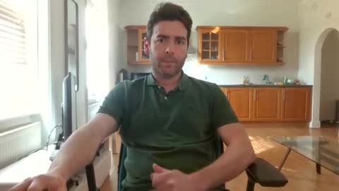 Snapshot of frenchbdmaninlondon chatting on 03-12-25, 01:51 Horny Paul online show from 03-12-25, 01:51