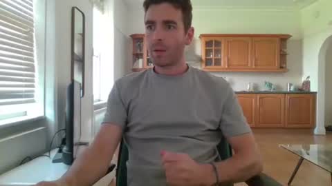 Snapshot of frenchbdmaninlondon chatting on 09-09-25, 10:04 Horny Paul online show from 09-09-25, 10:04