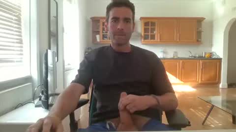 Snapshot of frenchbdmaninlondon chatting on 09-16-25, 02:29 Horny Paul online show from 09-16-25, 02:29