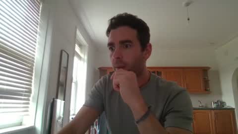 Snapshot of frenchbdmaninlondon chatting on 10-01-25, 12:11 Horny Paul online show from 10-01-25, 12:11