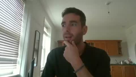 Snapshot of frenchbdmaninlondon chatting on 10-10-25, 10:36 Horny Paul online show from 10-10-25, 10:36