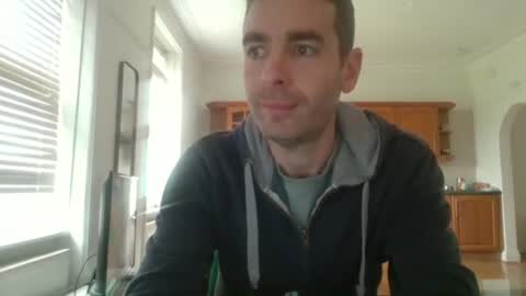 Snapshot of frenchbdmaninlondon chatting on 10-16-25, 11:11 Horny Paul online show from 10-16-25, 11:11