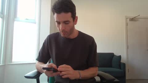 Snapshot of frenchbdmaninlondon chatting on 06-19-26, 11:36 Horny Paul online show from 06-19-26, 11:36
