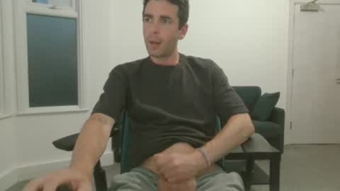 Snapshot of frenchbdmaninlondon chatting on 06-24-26, 09:03 Horny Paul online show from 06-24-26, 09:03