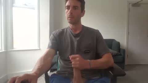 Snapshot of frenchbdmaninlondon chatting on 07-01-26, 02:07 Horny Paul online show from 07-01-26, 02:07