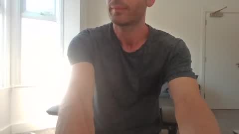 Snapshot of frenchbdmaninlondon chatting on 07-13-26, 03:37 Horny Paul online show from 07-13-26, 03:37