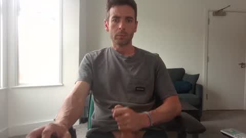Snapshot of frenchbdmaninlondon chatting on 07-21-26, 01:57 Horny Paul online show from 07-21-26, 01:57