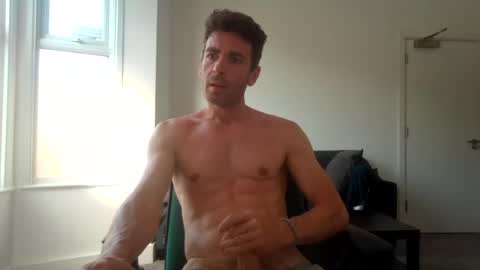 Snapshot of frenchbdmaninlondon chatting on 08-05-26, 03:48 Horny Paul online show from 08-05-26, 03:48