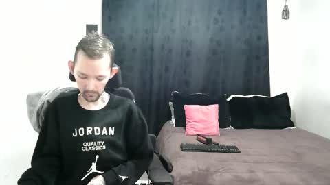 Thomas y Sophia online show from 02-21-25, 09:02