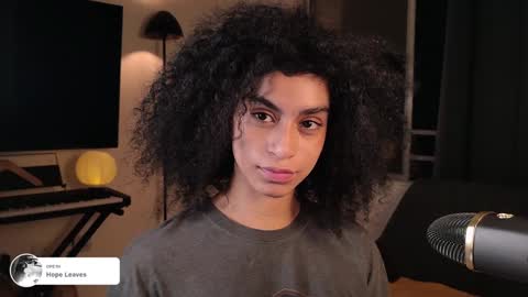 Snapshot of fresatanica chatting on 01-23-25, 06:39 Vale online show from 01-23-25, 06:39