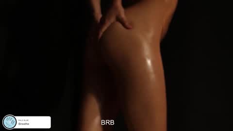 Snapshot of fresatanica chatting on 09-18-25, 01:18 Vale online show from 09-18-25, 01:18