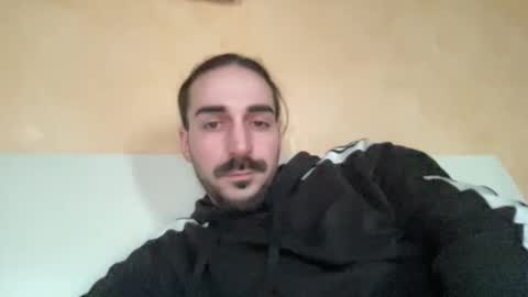 Snapshot of freshitalianguy chatting on 10-18-25, 02:51 ITALIANGUY online show from 10-18-25, 02:51