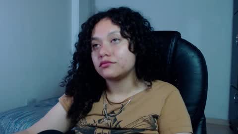 Snapshot of freud_x_louise1 chatting on 12-07-24, 10:01 Louise  online show from 12-07-24, 10:01