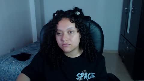 Snapshot of freud_x_louise1 chatting on 12-29-24, 10:23 Louise  online show from 12-29-24, 10:23