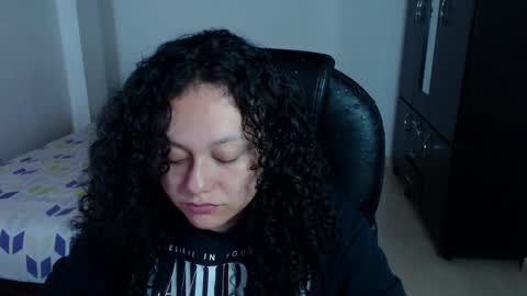 Snapshot of freud_x_louise1 chatting on 01-14-25, 04:36 Louise  online show from 01-14-25, 04:36