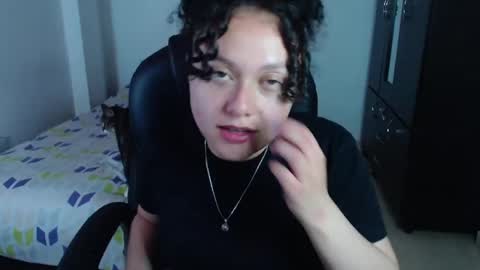 Snapshot of freud_x_louise1 chatting on 01-15-25, 10:06 Louise  online show from 01-15-25, 10:06