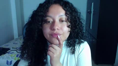 Snapshot of freud_x_louise1 chatting on 02-10-25, 04:19 Louise  online show from 02-10-25, 04:19