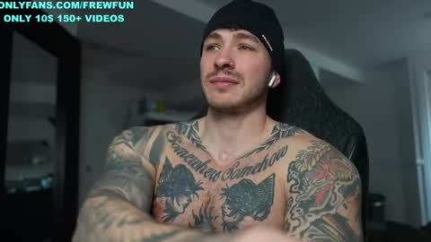 Snapshot of frewfun chatting on 04-10-26, 07:07 cameron online show from 04-10-26, 07:07