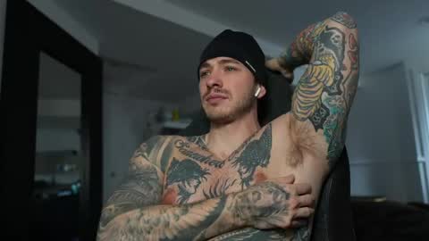 Snapshot of frewfun chatting on 04-11-26, 08:46 cameron online show from 04-11-26, 08:46