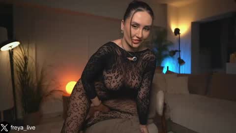 Snapshot of freya_ chatting on 04-28-26, 06:57 Freya online show from 04-28-26, 06:57