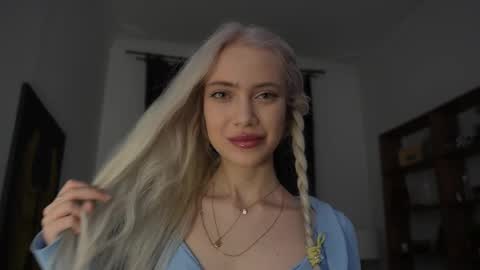 Freya online show from 04-01-26, 07:22