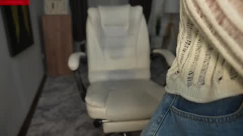 Freya online show from 04-09-26, 07:52