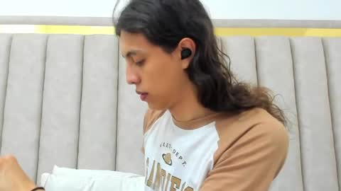 FreyaMoller  online show from 05-01-26, 07:07