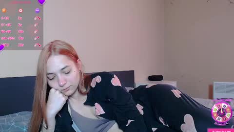 Snapshot of freyaoliver chatting on 05-05-26, 03:20 FreyaOliver online show from 05-05-26, 03:20