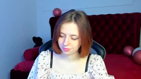 FreyaVey online show from 02-25-26, 06:12