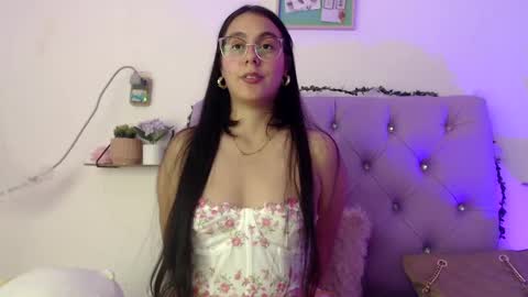 Snapshot of freyja_01 chatting on 03-04-25, 02:06 Freyja online show from 03-04-25, 02:06