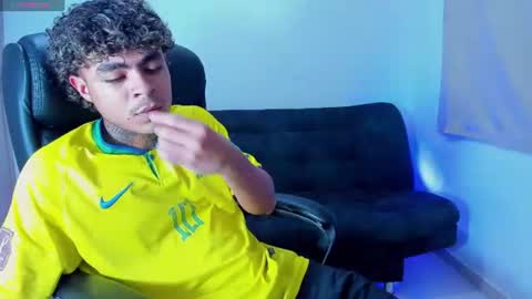 freyva_ online show from 06-14-26, 02:24