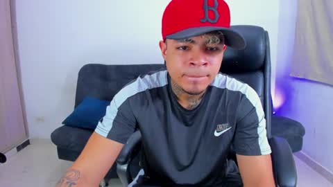 freyva_ online show from 07-08-26, 06:23