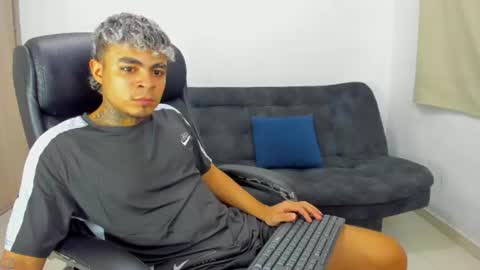 freyva_ online show from 07-13-26, 05:54