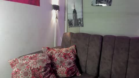 Snapshot of frezzita_ chatting on 11-05-25, 08:42 Frezzita online show from 11-05-25, 08:42