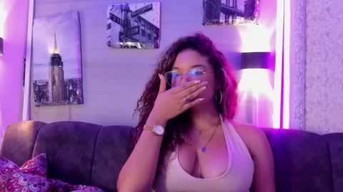 Snapshot of frezzita_ chatting on 11-15-25, 08:05 Frezzita online show from 11-15-25, 08:05