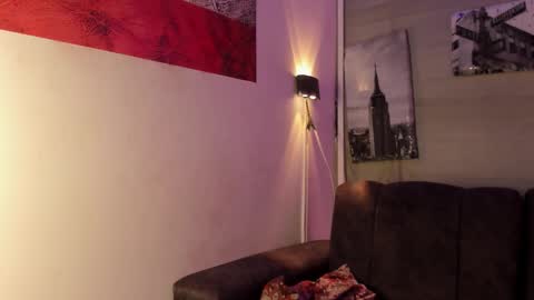 Snapshot of frezzita_ chatting on 11-21-25, 09:24 Frezzita online show from 11-21-25, 09:24