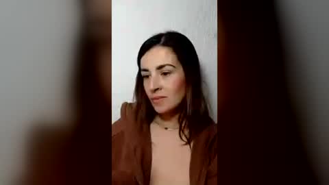 Snapshot of frida__x chatting on 06-13-26, 01:31 Frida online show from 06-13-26, 01:31