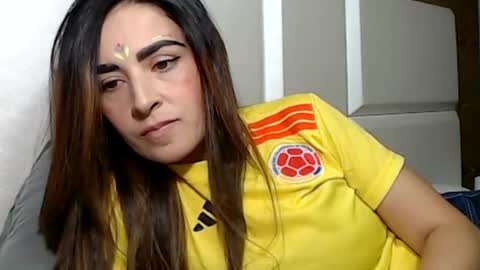 Snapshot of frida__x chatting on 06-24-26, 01:04 Frida online show from 06-24-26, 01:04